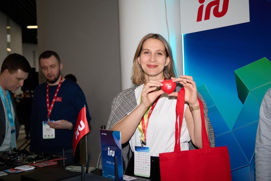 iRU показала комплекс решений для корпоративной ИТ-инфраструктуры на форуме «ИТ Пространство»